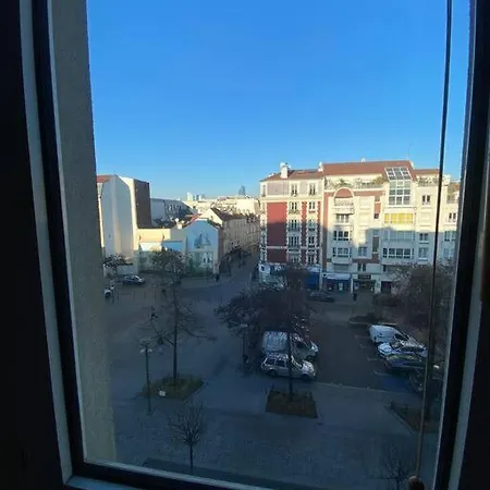Suresnes's Center Apartman *